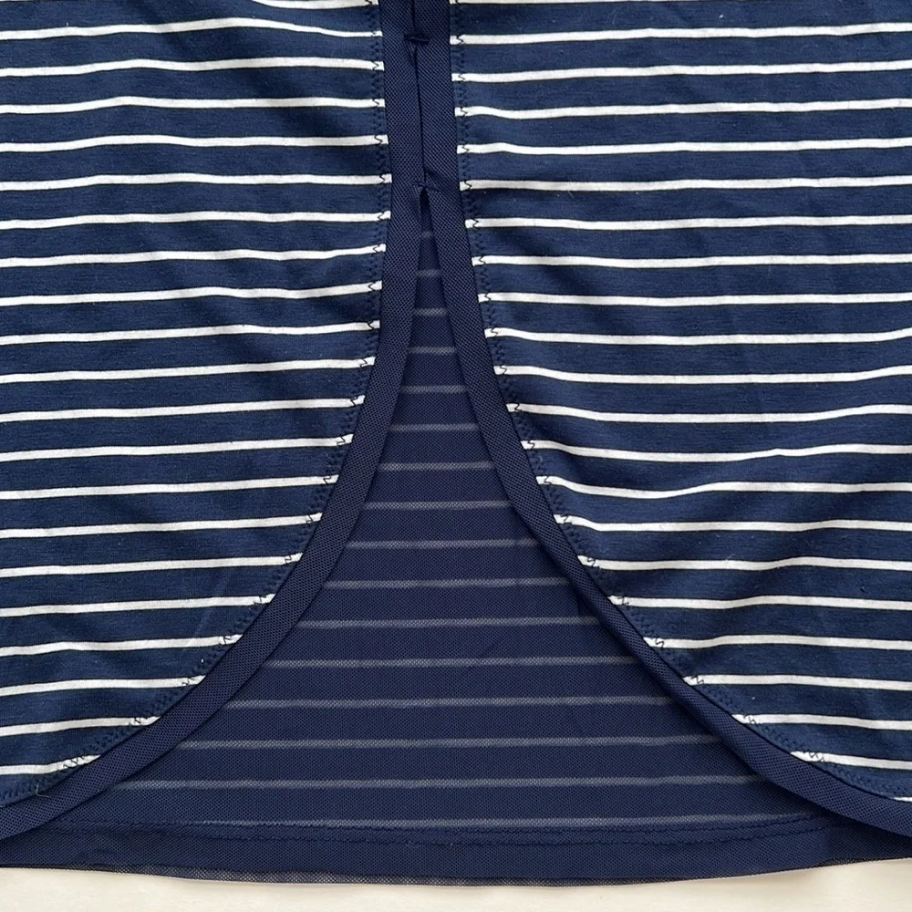 Athleta Girl navy & white striped tank top size large (10)